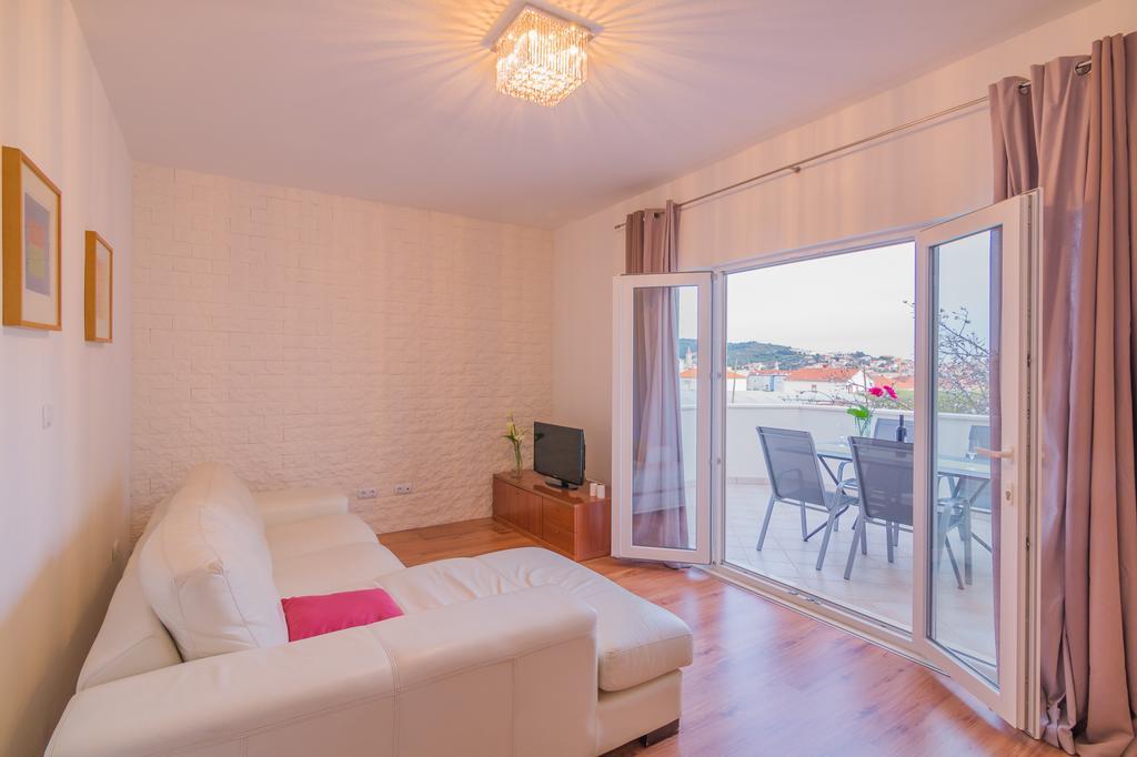 Apartmani Sara I Klara Traù Esterno foto